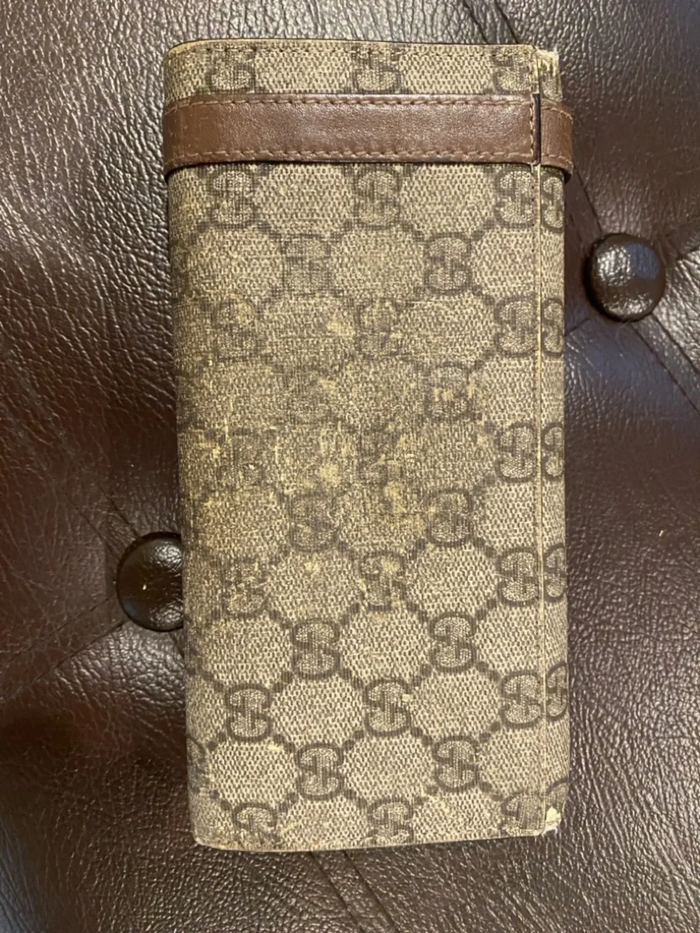 Rehab/Project!! Gucci Beige Monogram Canvas Wallet with buckle detail. - Picture 3 of 11